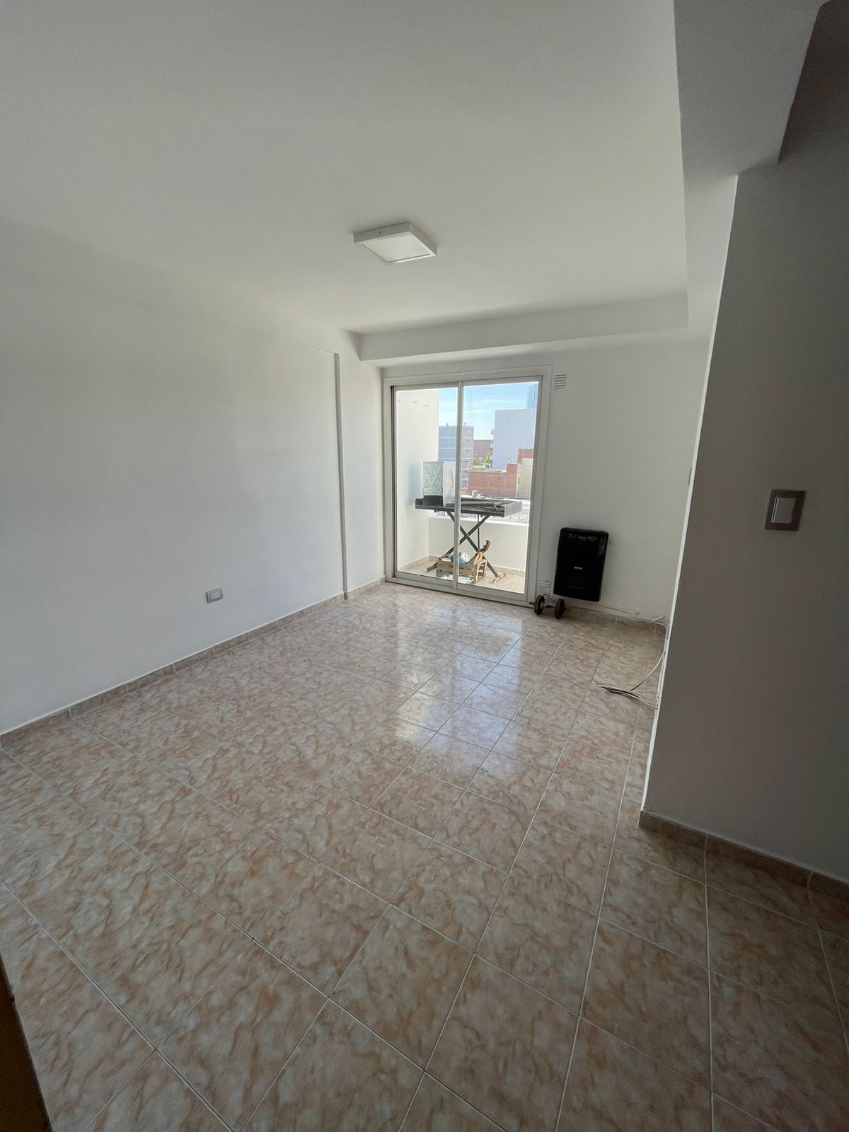 DUPLEX EN ALQUILER - ZONA JEFATURA DE POLICIAS