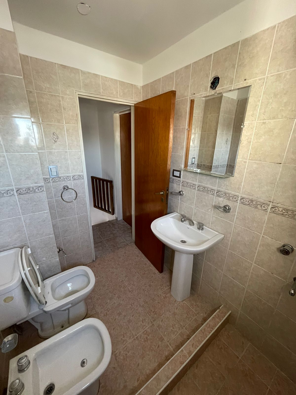 DUPLEX EN ALQUILER - ZONA JEFATURA DE POLICIAS