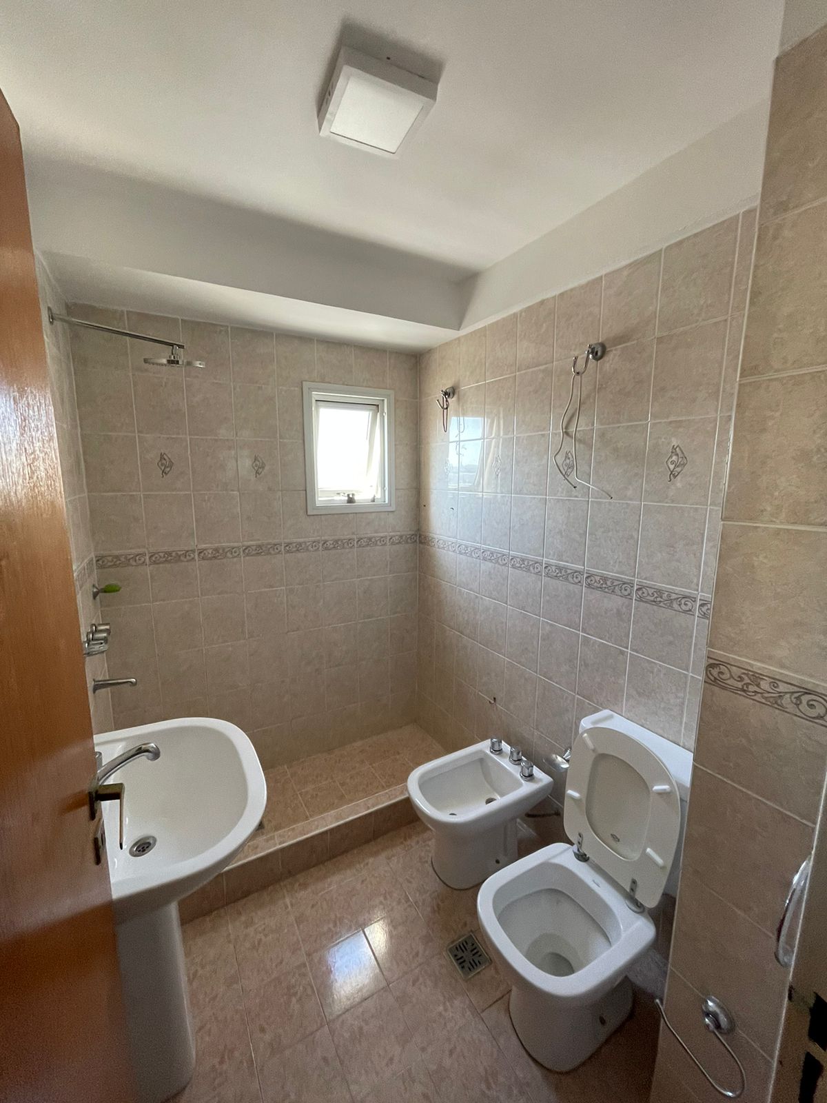 DUPLEX EN ALQUILER - ZONA JEFATURA DE POLICIAS