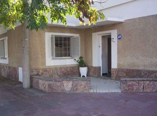 CASA EN ALQUILER VILLA CABRERA