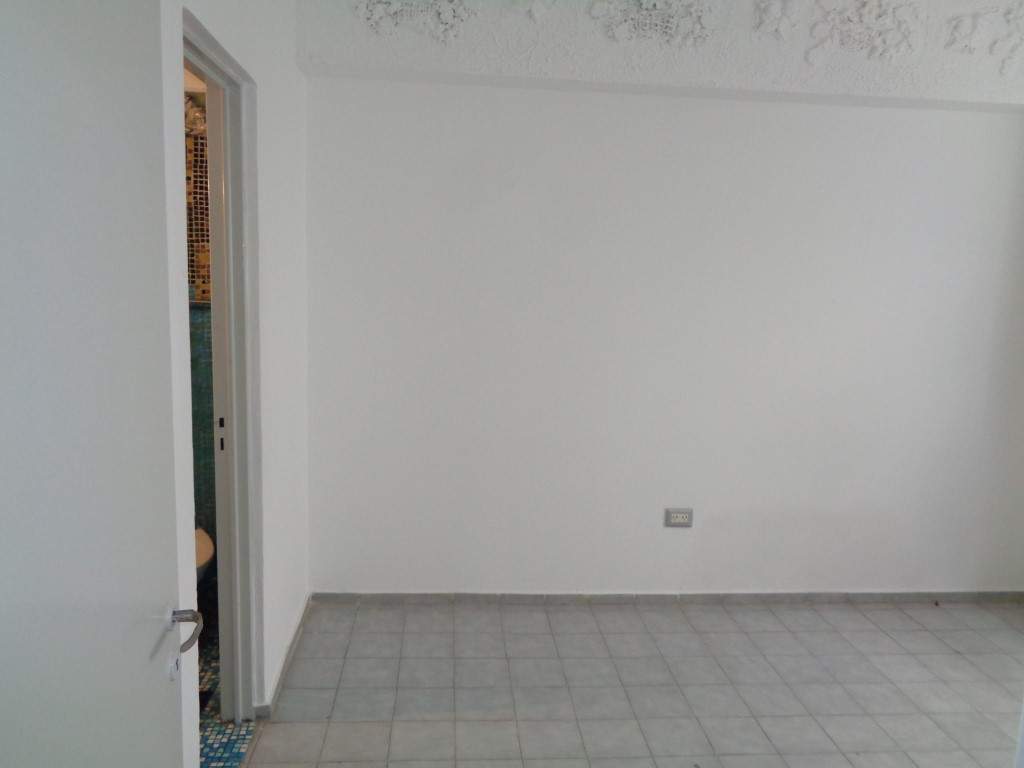 Barrio Alberdi - Departamento de 1 Dormitorio, Amplio y Luminoso con Patio y Terraza Amplia de Uso Común con Tendederos