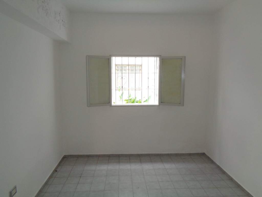 Barrio Alberdi - Departamento de 1 Dormitorio, Amplio y Luminoso con Patio y Terraza Amplia de Uso Común con Tendederos