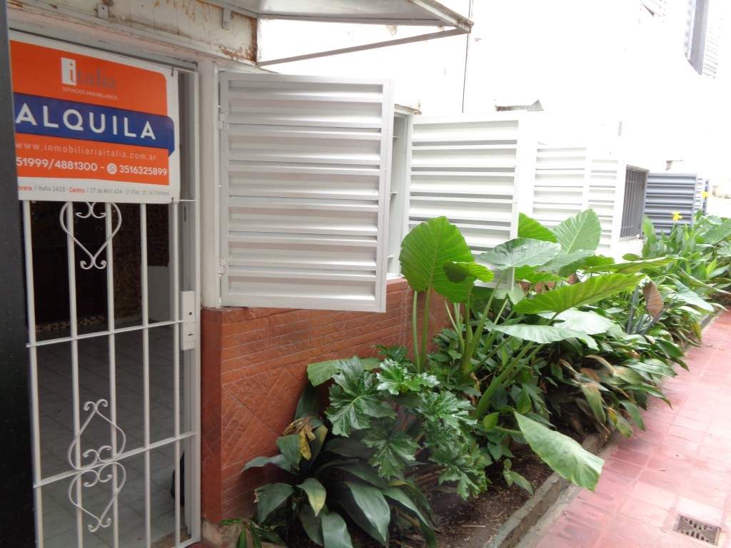 Barrio Alberdi - Departamento de 1 Dormitorio, Amplio y Luminoso con Patio y Terraza Amplia de Uso Común con Tendederos
