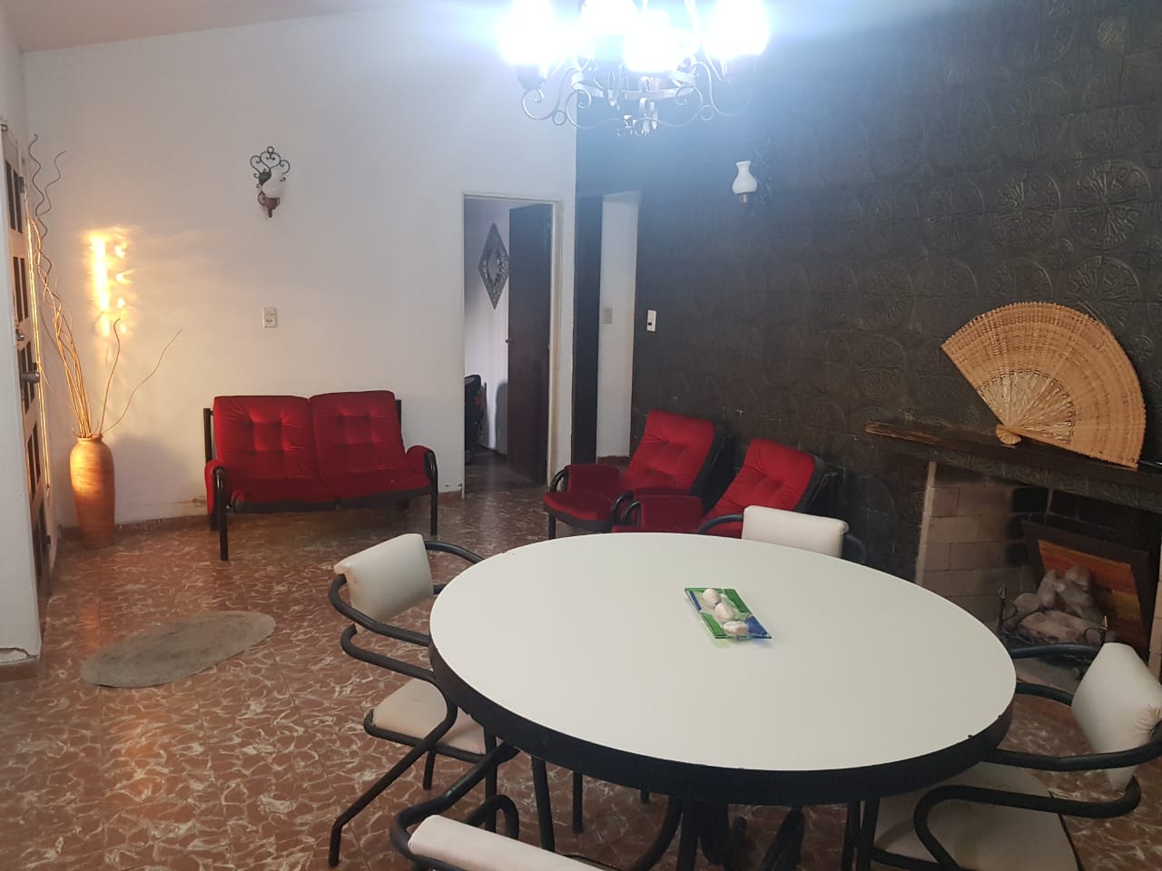 Venta casa de 2 dorm. y dpto de 1 dorm. a 1 cuadra del río - Carlos Paz