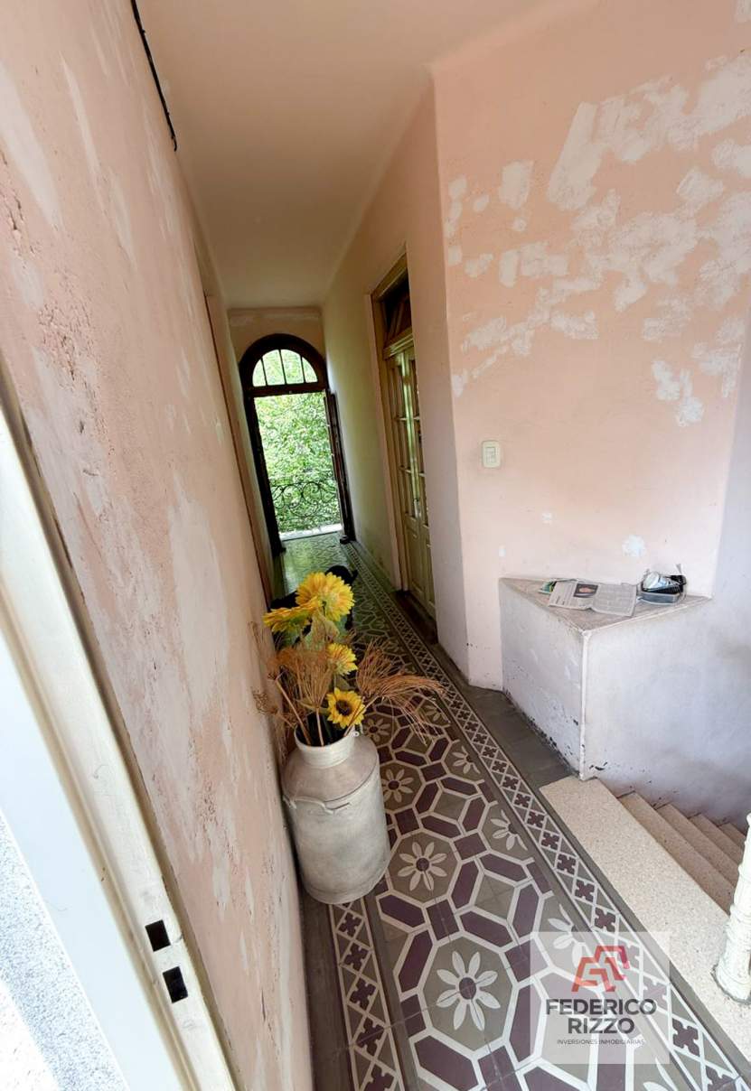 Oportunidad apta credito! Casa 3 dormitorios en Alta Cordoba. F Leon Torres 1000