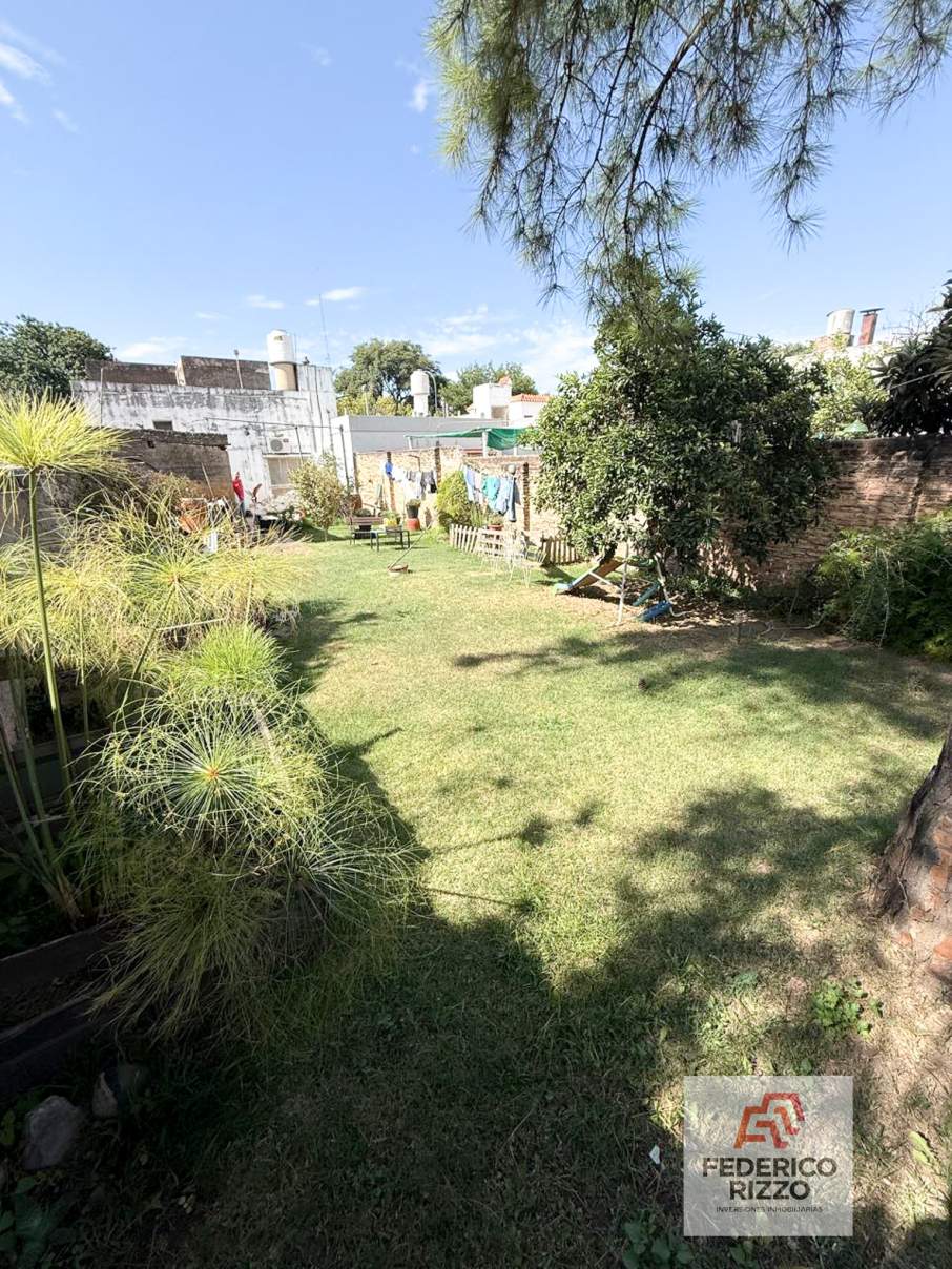 Oportunidad apta credito! Casa 3 dormitorios en Alta Cordoba. F Leon Torres 1000