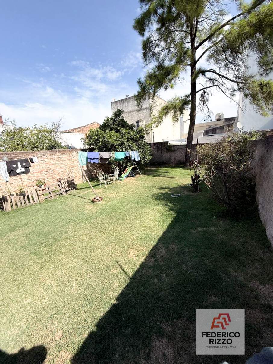 Oportunidad apta credito! Casa 3 dormitorios en Alta Cordoba. F Leon Torres 1000