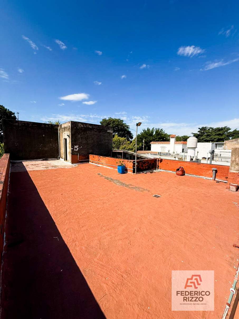 Oportunidad apta credito! Casa 3 dormitorios en Alta Cordoba. F Leon Torres 1000