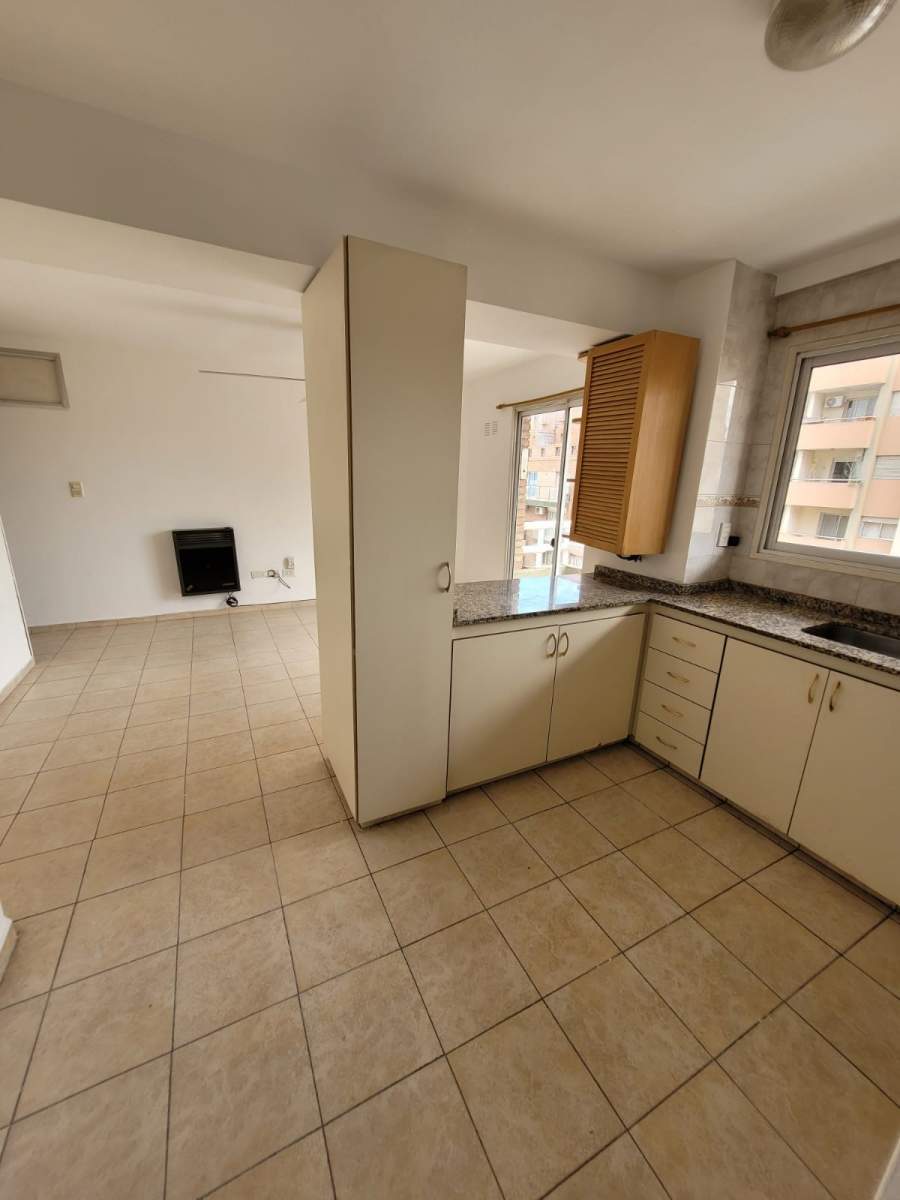 ALQUILER DPTO 1 DORM Y MEDIO CON BALCON - A POCAS CUADRAS DE PLAZA ESPAÑA