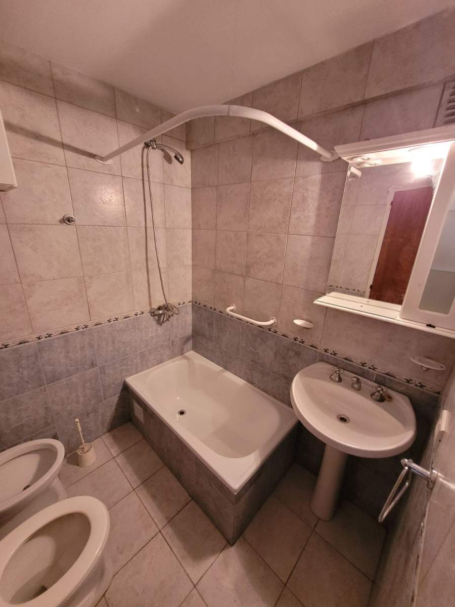 ALQUILER DPTO 1 DORM Y MEDIO CON BALCON - A POCAS CUADRAS DE PLAZA ESPAÑA