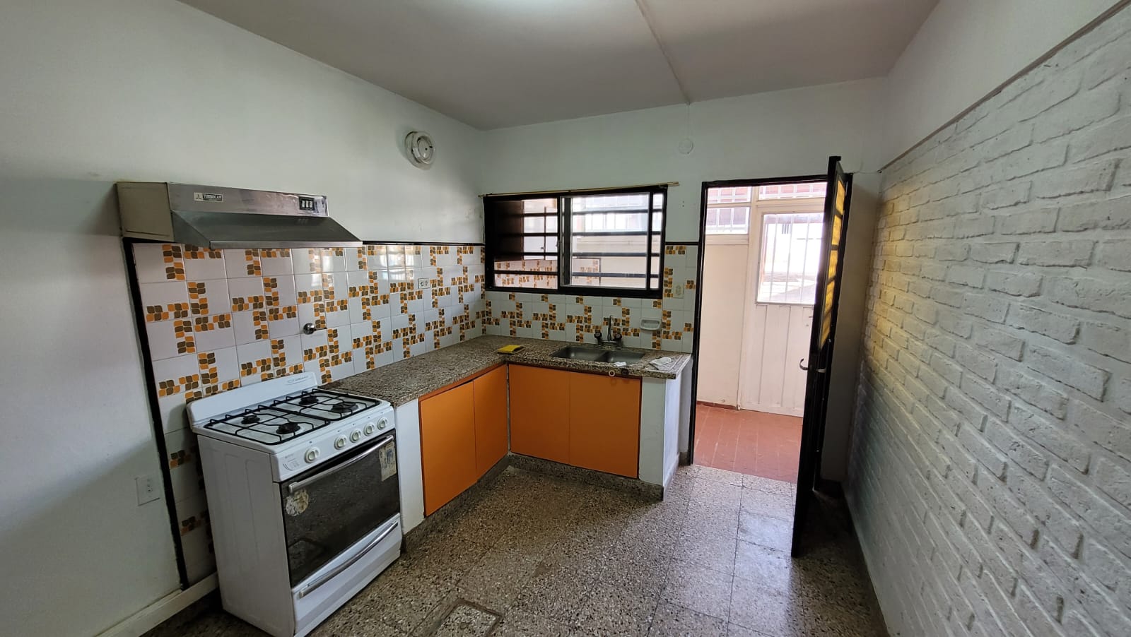 DEPARTAMENTO EN VENTA CARLOS PAZ - COSTANERA - PILETA COCHERA