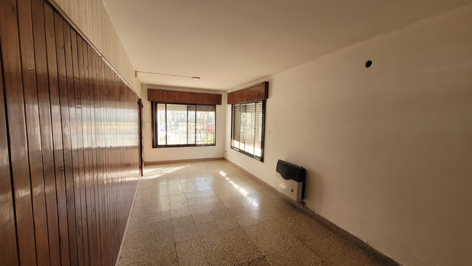 DEPARTAMENTO EN VENTA CARLOS PAZ - COSTANERA - PILETA COCHERA