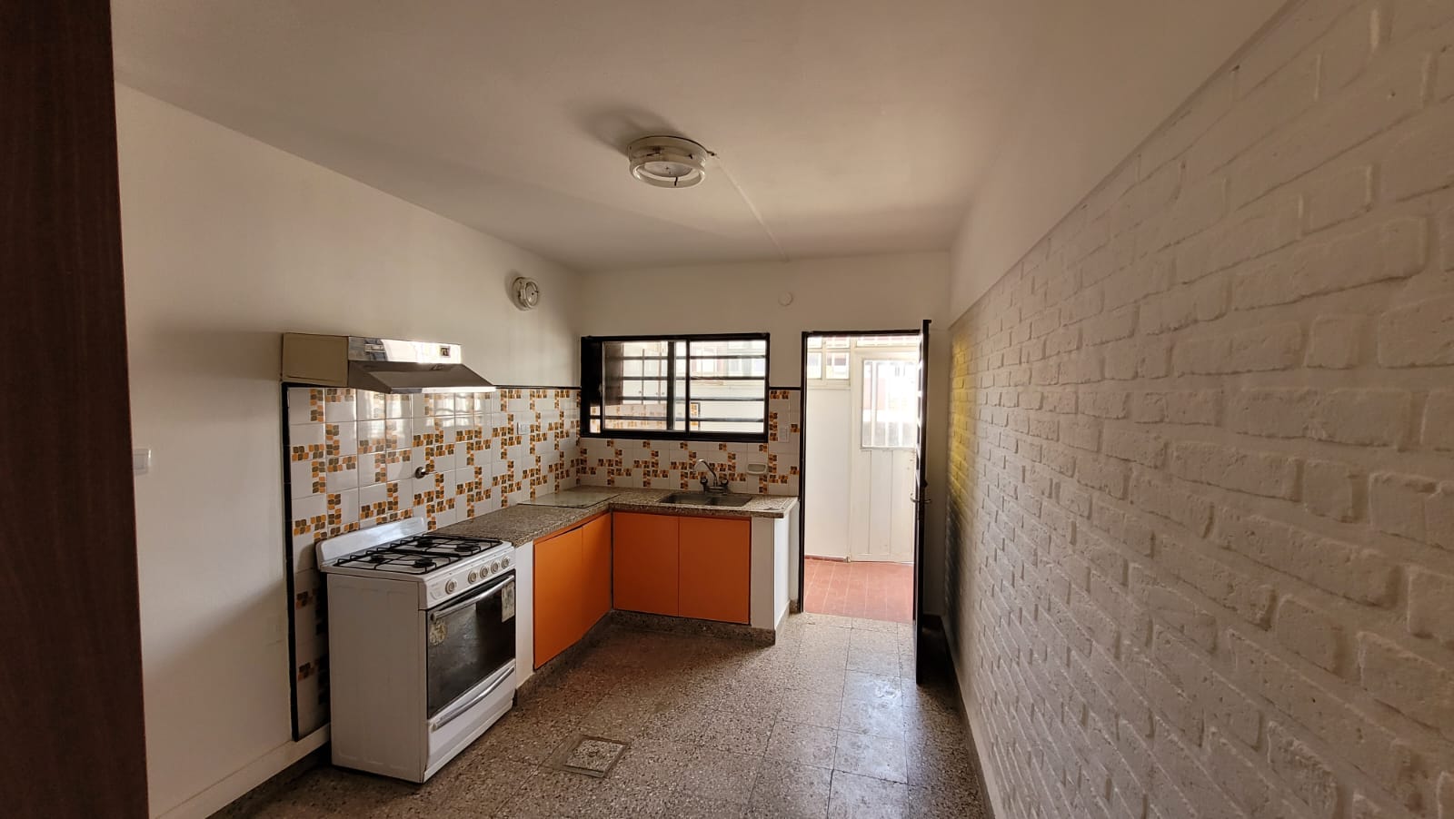 DEPARTAMENTO EN VENTA CARLOS PAZ - COSTANERA - PILETA COCHERA