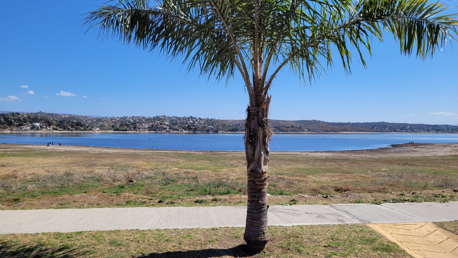 DEPARTAMENTO EN VENTA CARLOS PAZ - COSTANERA - PILETA COCHERA