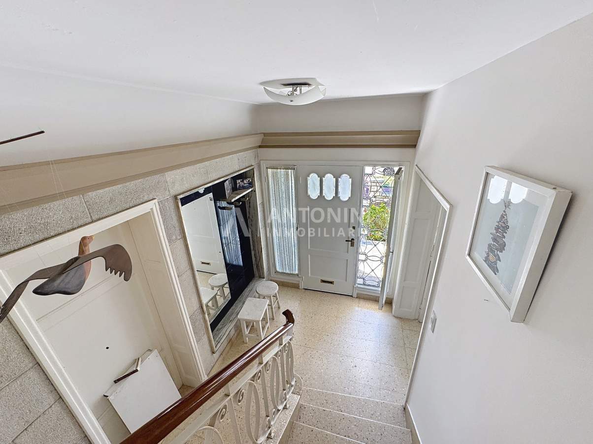 Apto Bancor Impecable Casa en Venta de 4 Dormitorios  en B Cofico