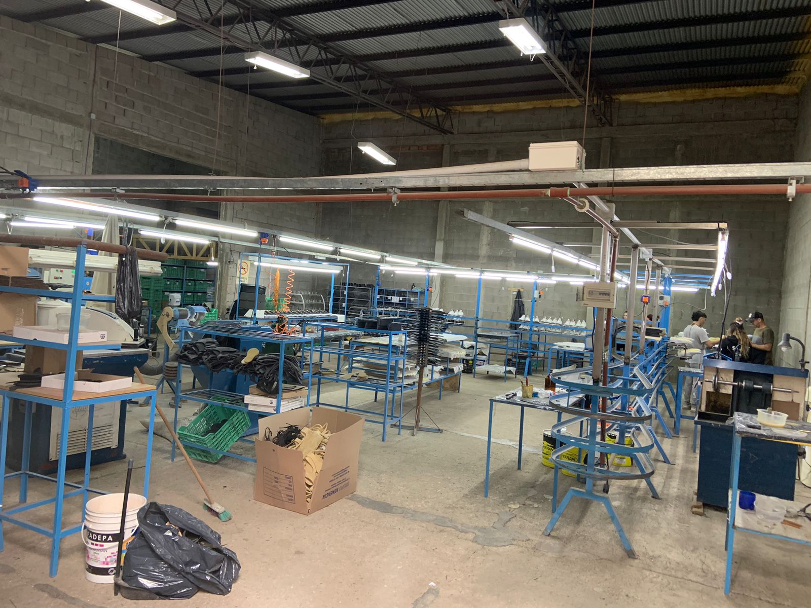 GALPON  OFICINAS  A MTS   BV. LOS ALEMANES (  ZONA NORTE CBA) PATRÓN IV
