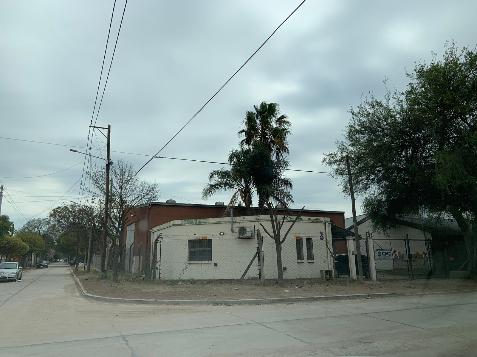 GALPON  OFICINAS  A MTS   BV. LOS ALEMANES (  ZONA NORTE CBA) PATRÓN IV