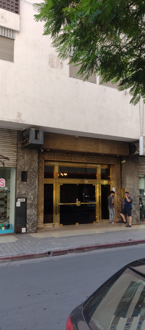 Departamento 3 dorm 2 bnaños Semipiso Fragueiro esquina Av Colon