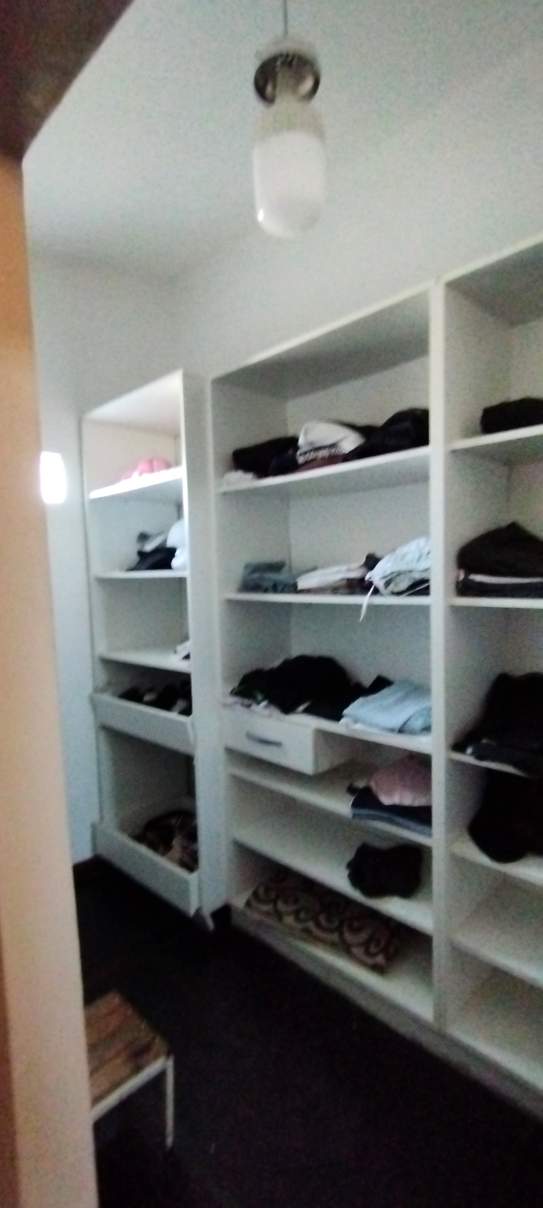 Casa 2 domitorios (1 en suite cvestidor) - B Stoecklin - La Calera