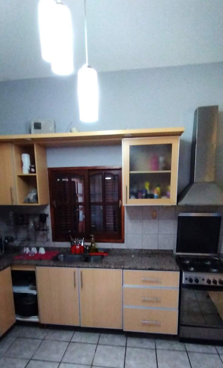 Casa 2 domitorios (1 en suite cvestidor) - B Stoecklin - La Calera