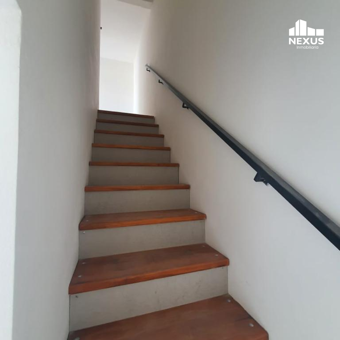 Duplex - Villa El Paraiso - La Calera - Recibo lote, auto