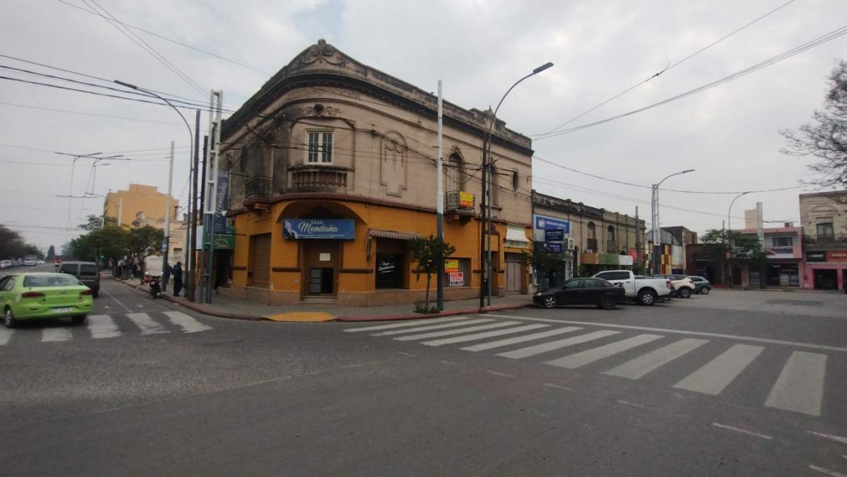 INMOBILIARIA SILVESTRE ALQUILA CASA PLANTA ALTA EN B SAN VICENTE