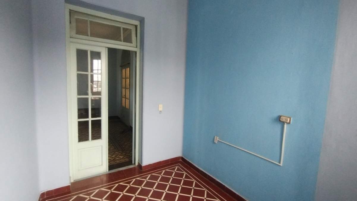 INMOBILIARIA SILVESTRE ALQUILA CASA PLANTA ALTA EN B SAN VICENTE