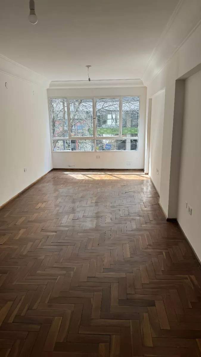 VENTA DE DEPARTAMENTO 2 DORMITORIOS 2 BAÑOS A 1 CUADRA DE PLAZA ESPAÑA