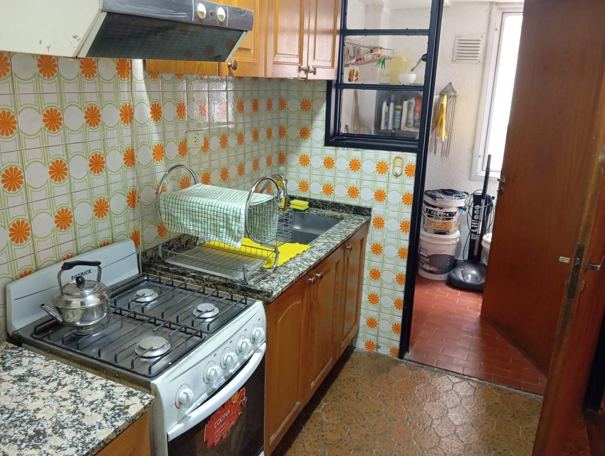 Vendo dpto c2 dorm. B Centro.