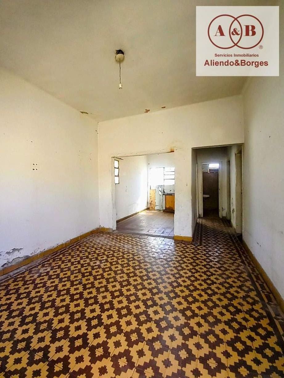 VENDEMOS CASA (INTERNA) PARA REFACCIONAR, CON LOCAL COMERCIAL BARRIO GRAL PAZ, RO CUARTO CRDOBA