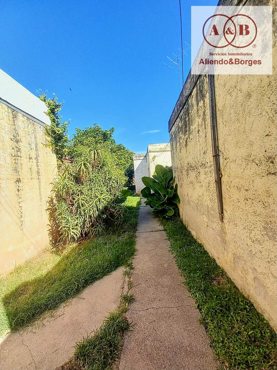 VENDEMOS CASA (INTERNA) PARA REFACCIONAR, CON LOCAL COMERCIAL BARRIO GRAL PAZ, RO CUARTO CRDOBA