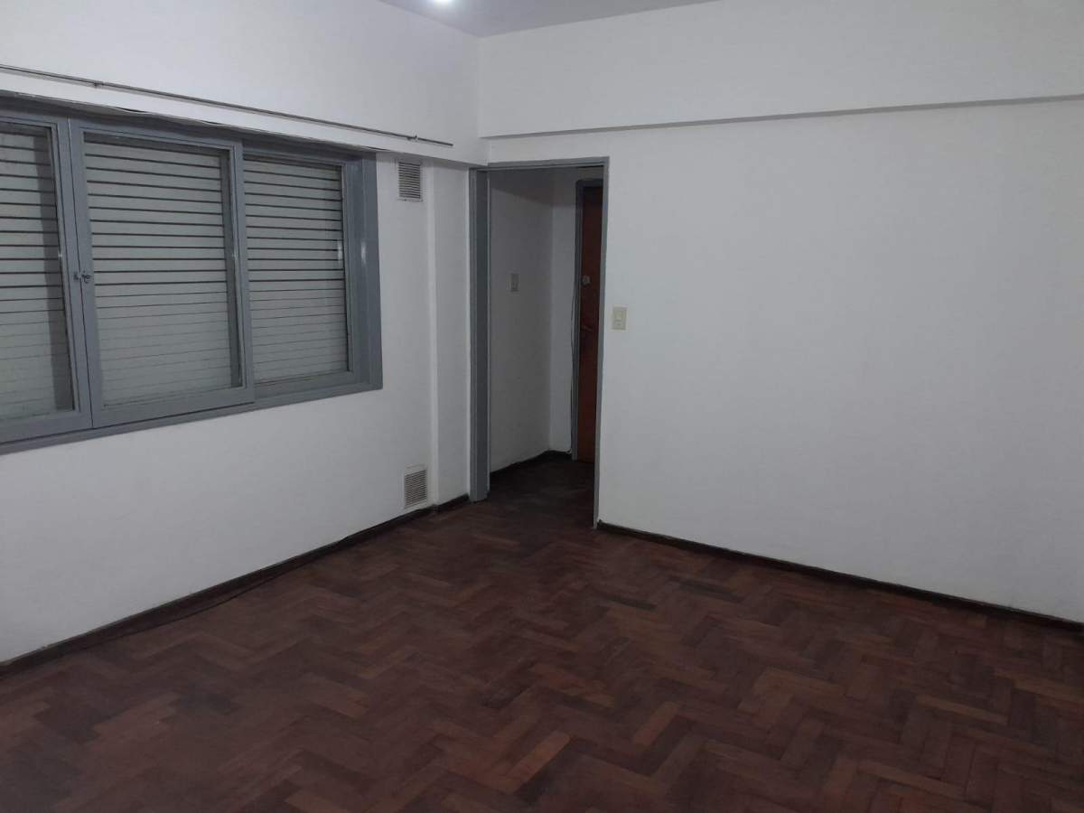 Vendo dpto c1 dorm.B Centro.