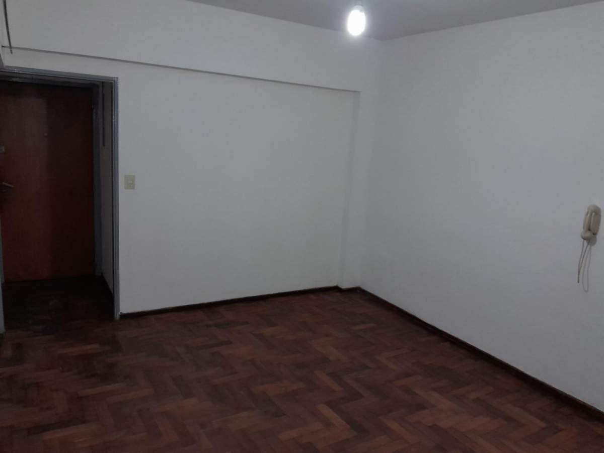 Vendo dpto c1 dorm.B Centro.