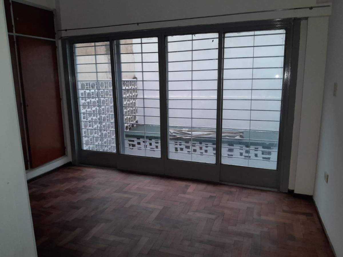 Vendo dpto c1 dorm.B Centro.