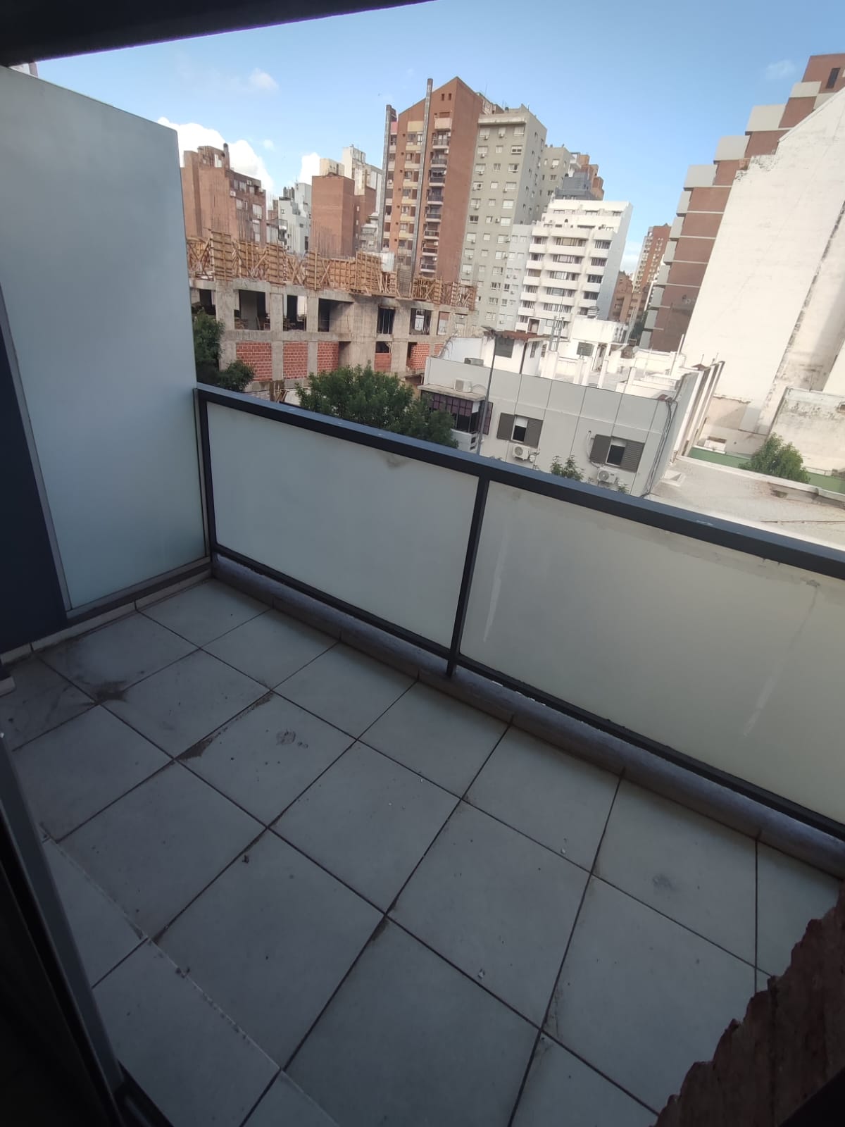 ALQUILER DPTO 1 DORM  ESCRITORIO - SOBRE VELEZ SARFIELD