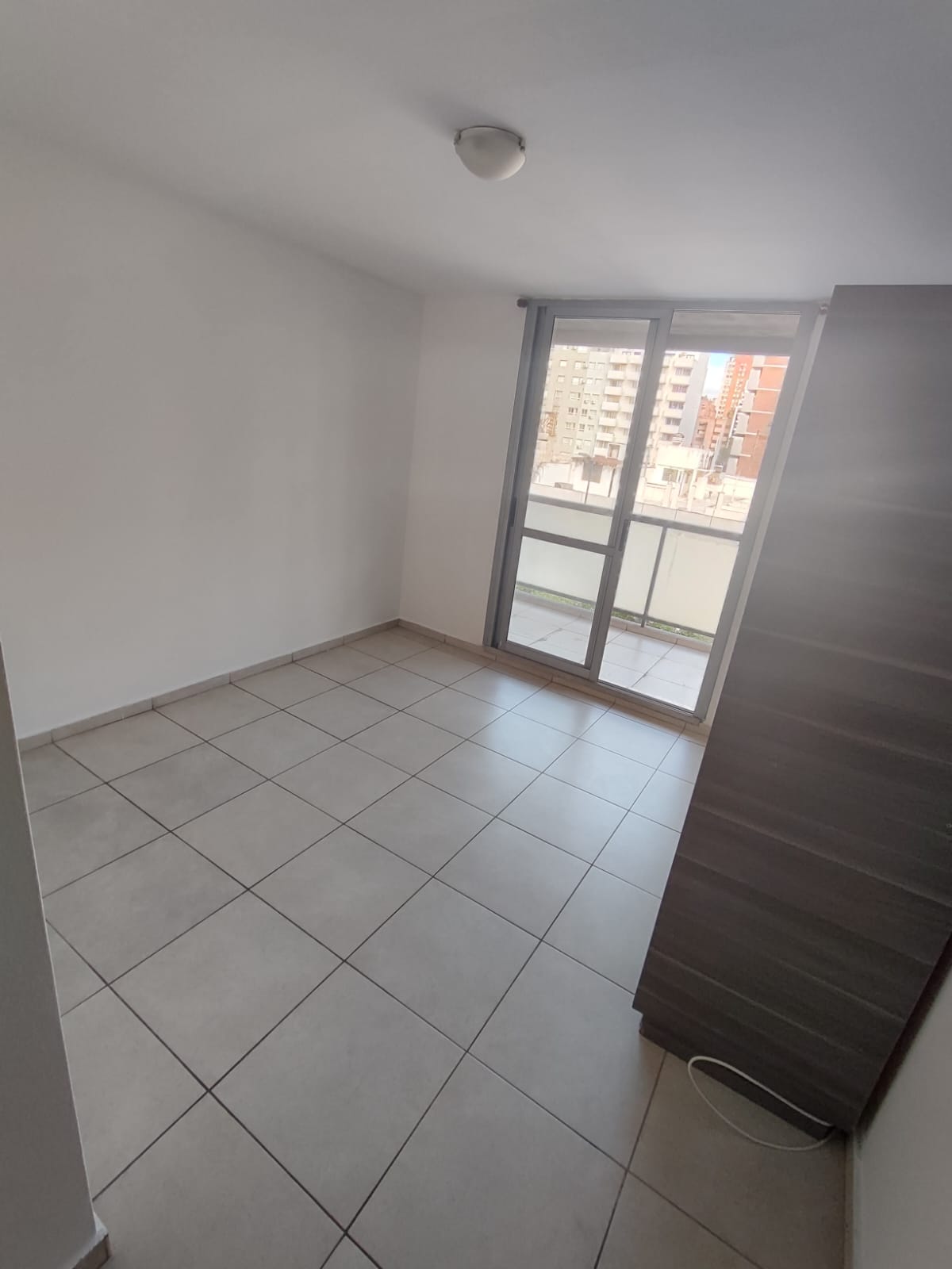 ALQUILER DPTO 1 DORM  ESCRITORIO - SOBRE VELEZ SARFIELD