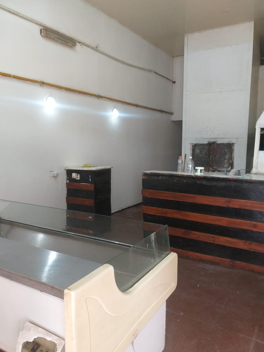 ALQUILER LOCAL COMERCIAL BARRIO CENTRO SOBRE AV COLON