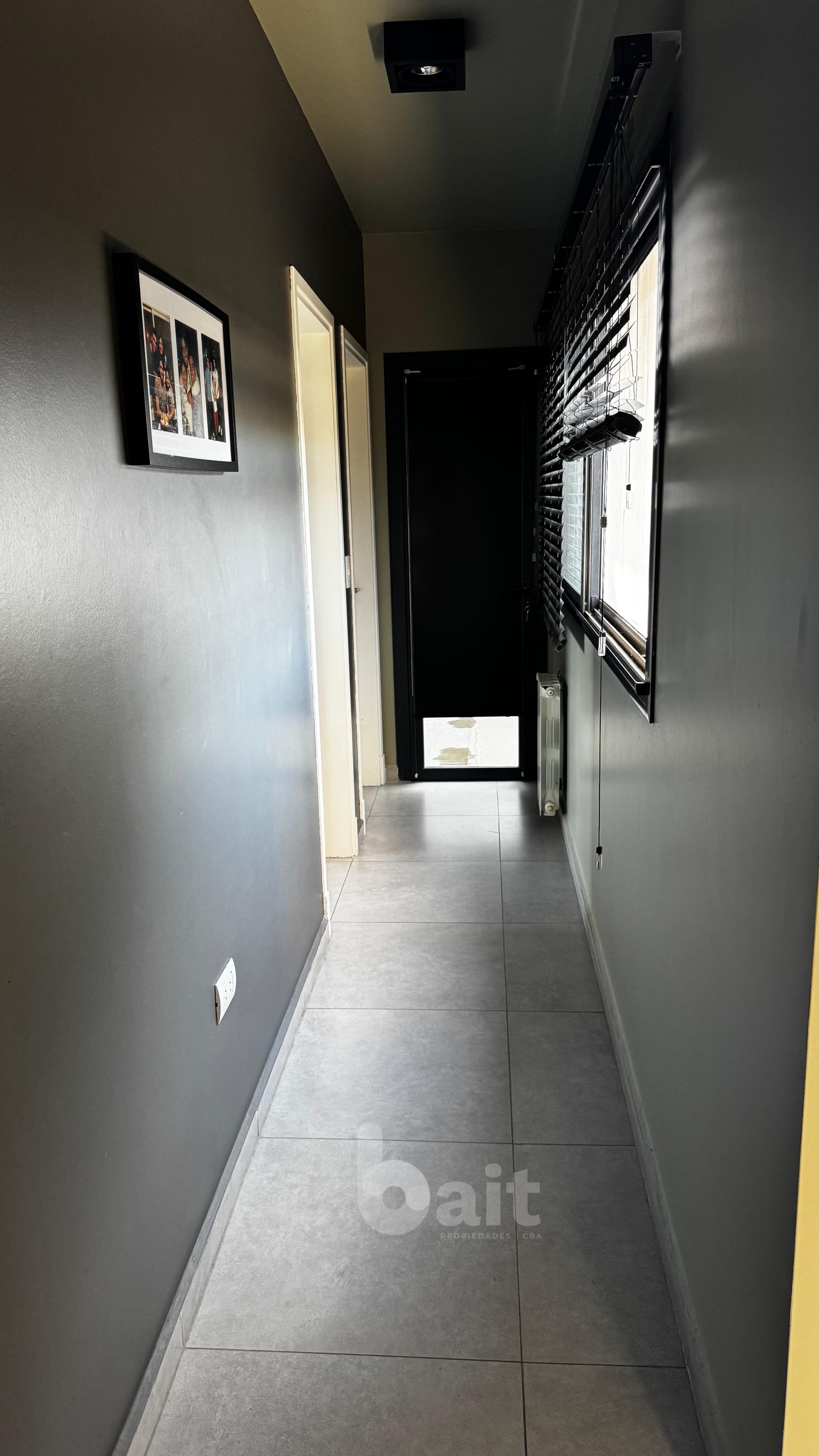 VENDO CASA 3 DORMITORIOS ESCRITORIO SANTINA NORTE VALLE ESCONDIDO