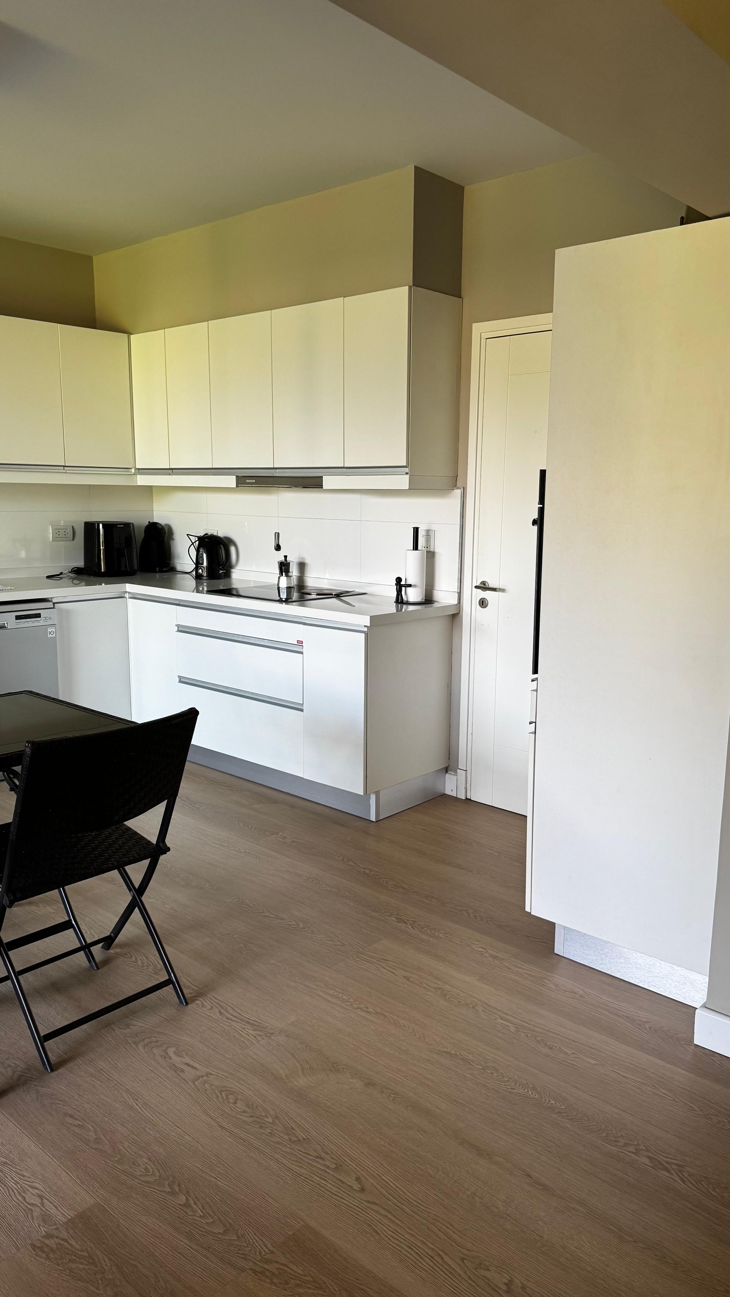 VENDO CASA 3 DORMITORIOS ESCRITORIO SANTINA NORTE VALLE ESCONDIDO