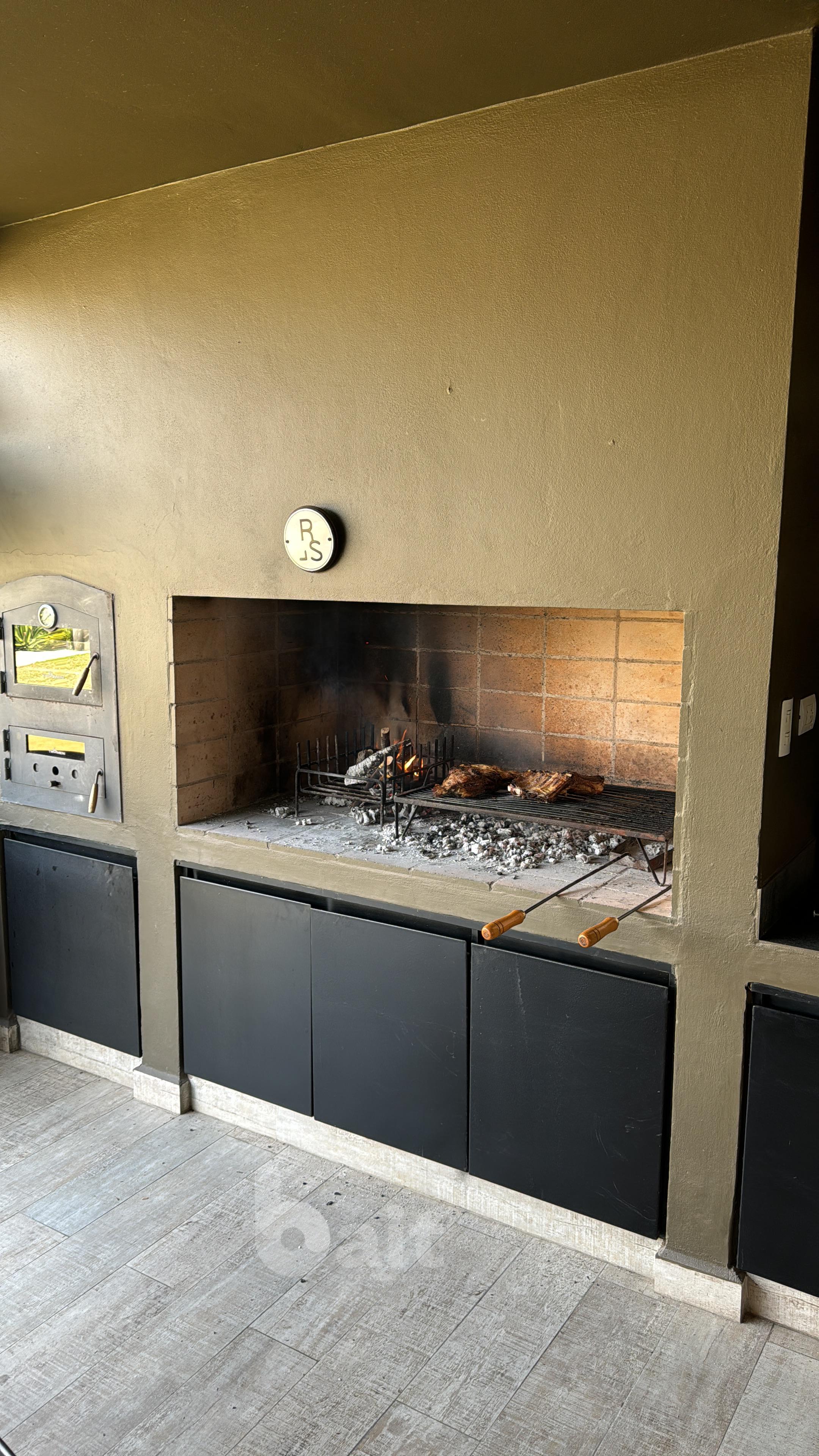 VENDO CASA 3 DORMITORIOS ESCRITORIO SANTINA NORTE VALLE ESCONDIDO