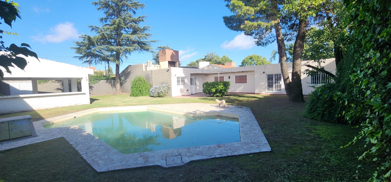 urca casa alquiler con 2 lotes gran parque