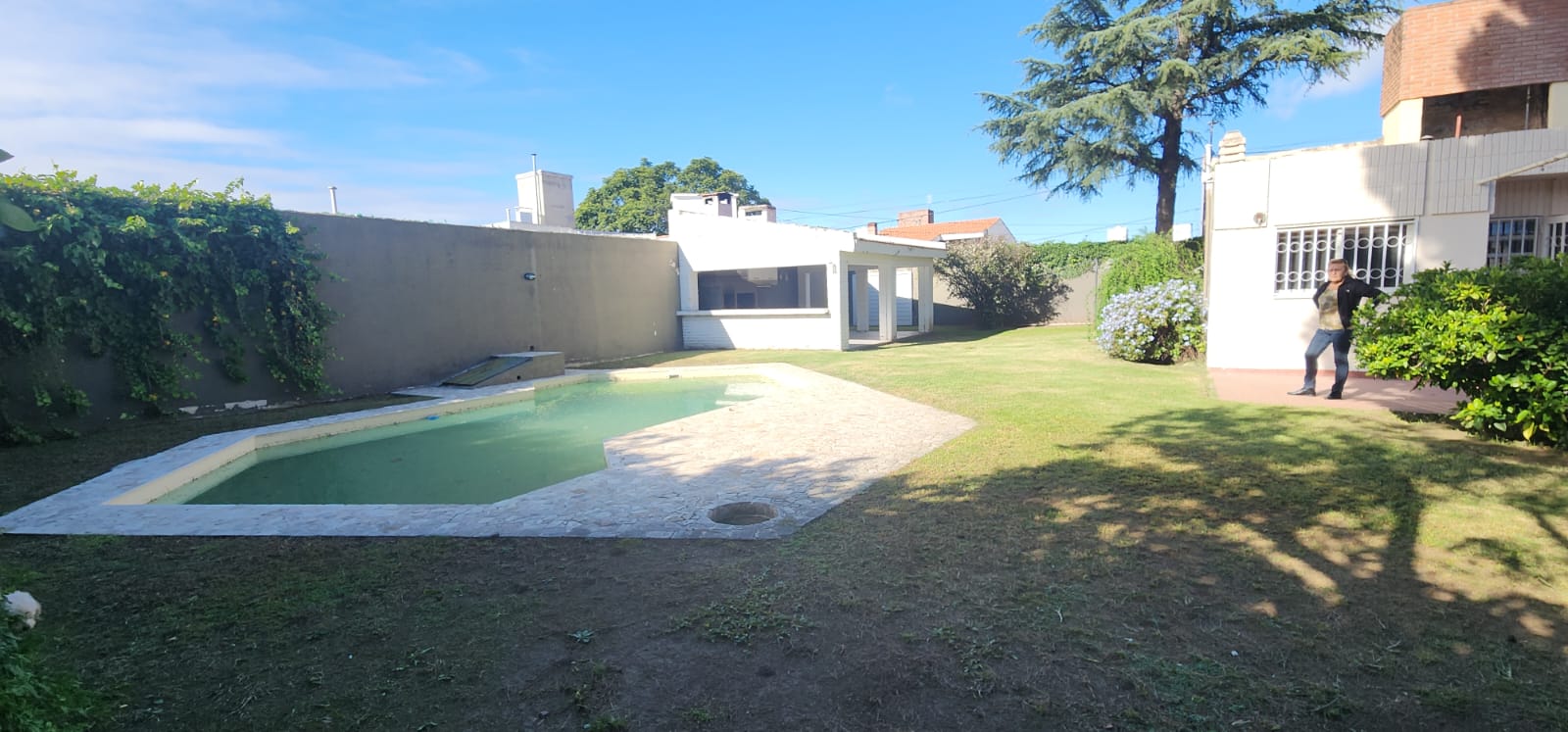 urca casa alquiler con 2 lotes gran parque
