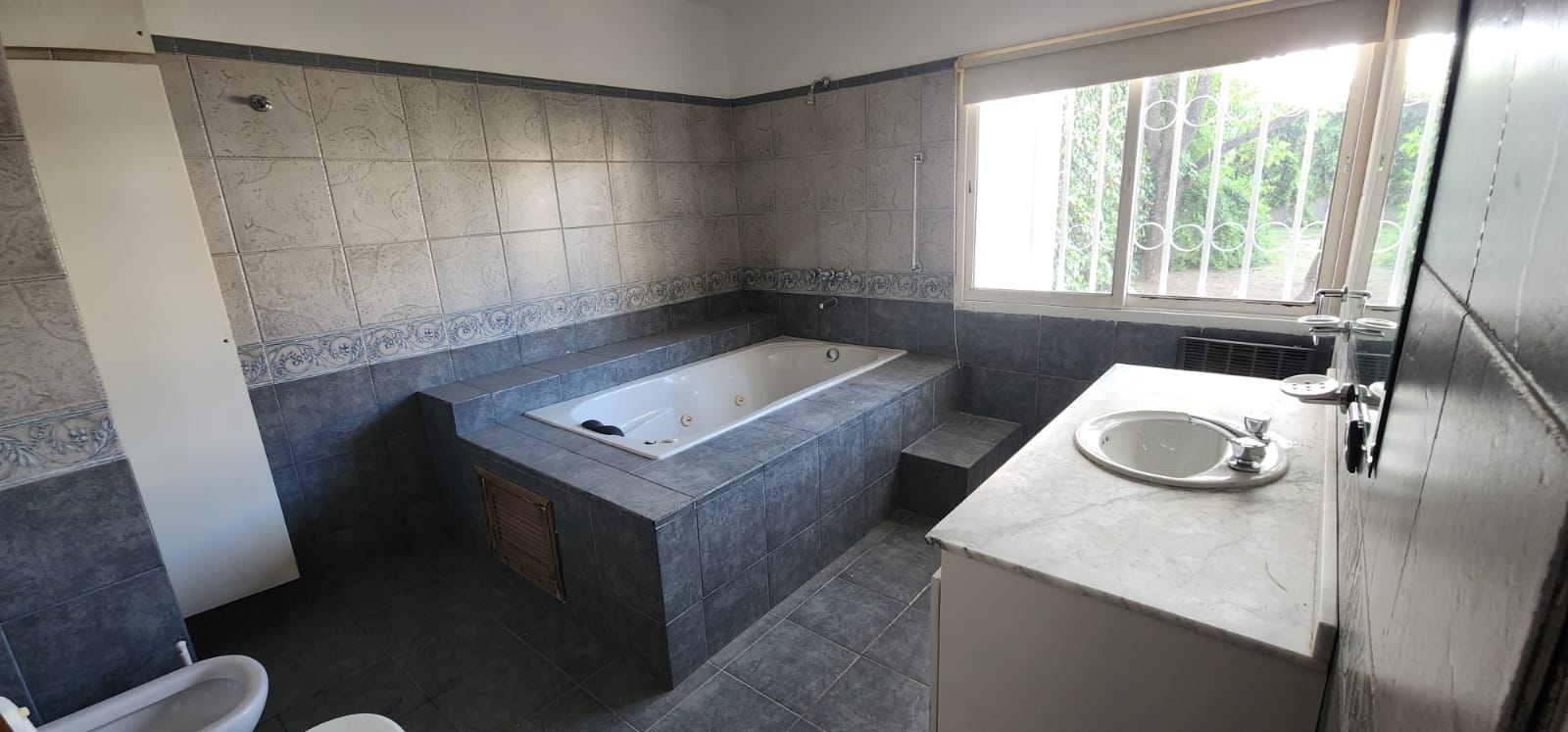 urca casa alquiler con 2 lotes gran parque