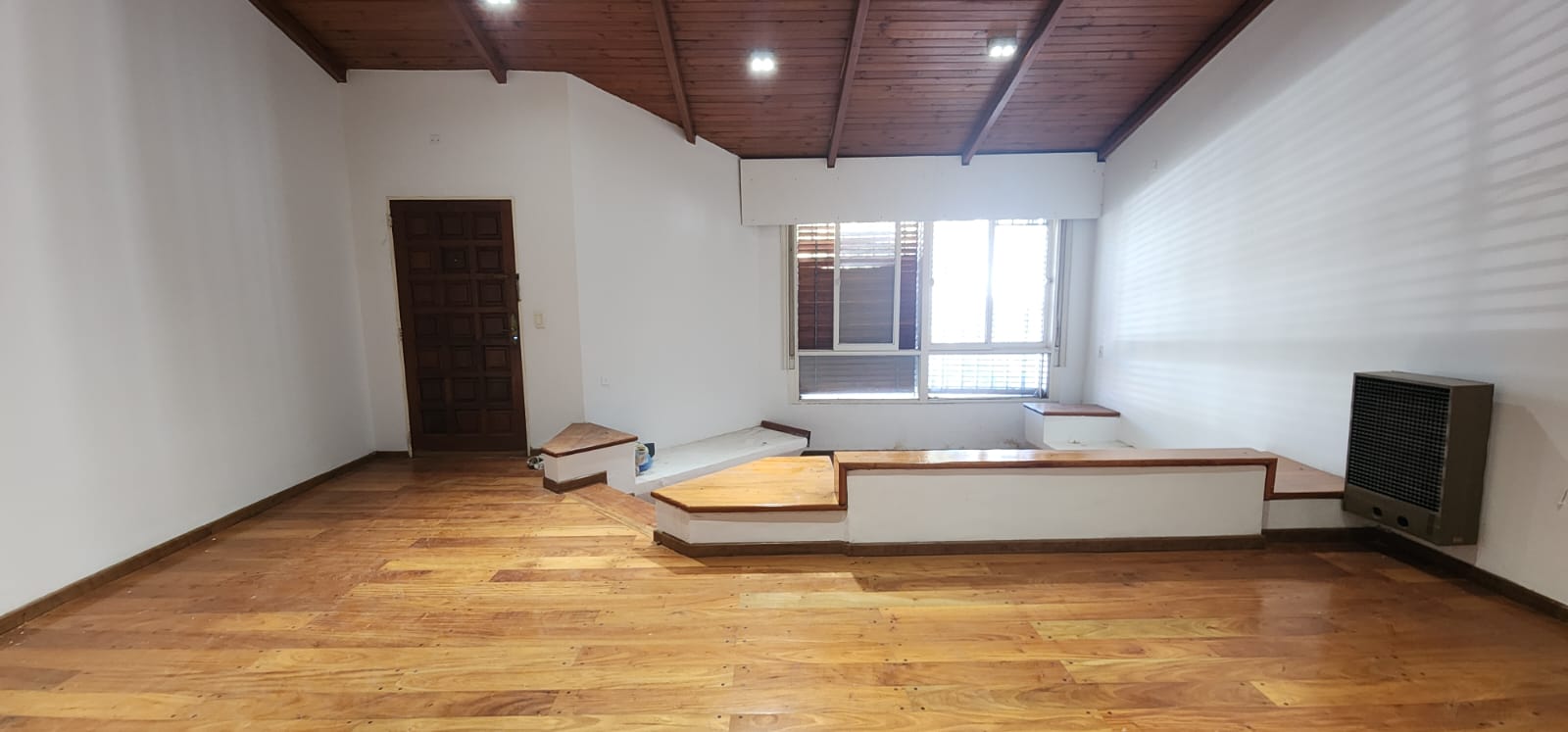 urca casa alquiler con 2 lotes gran parque