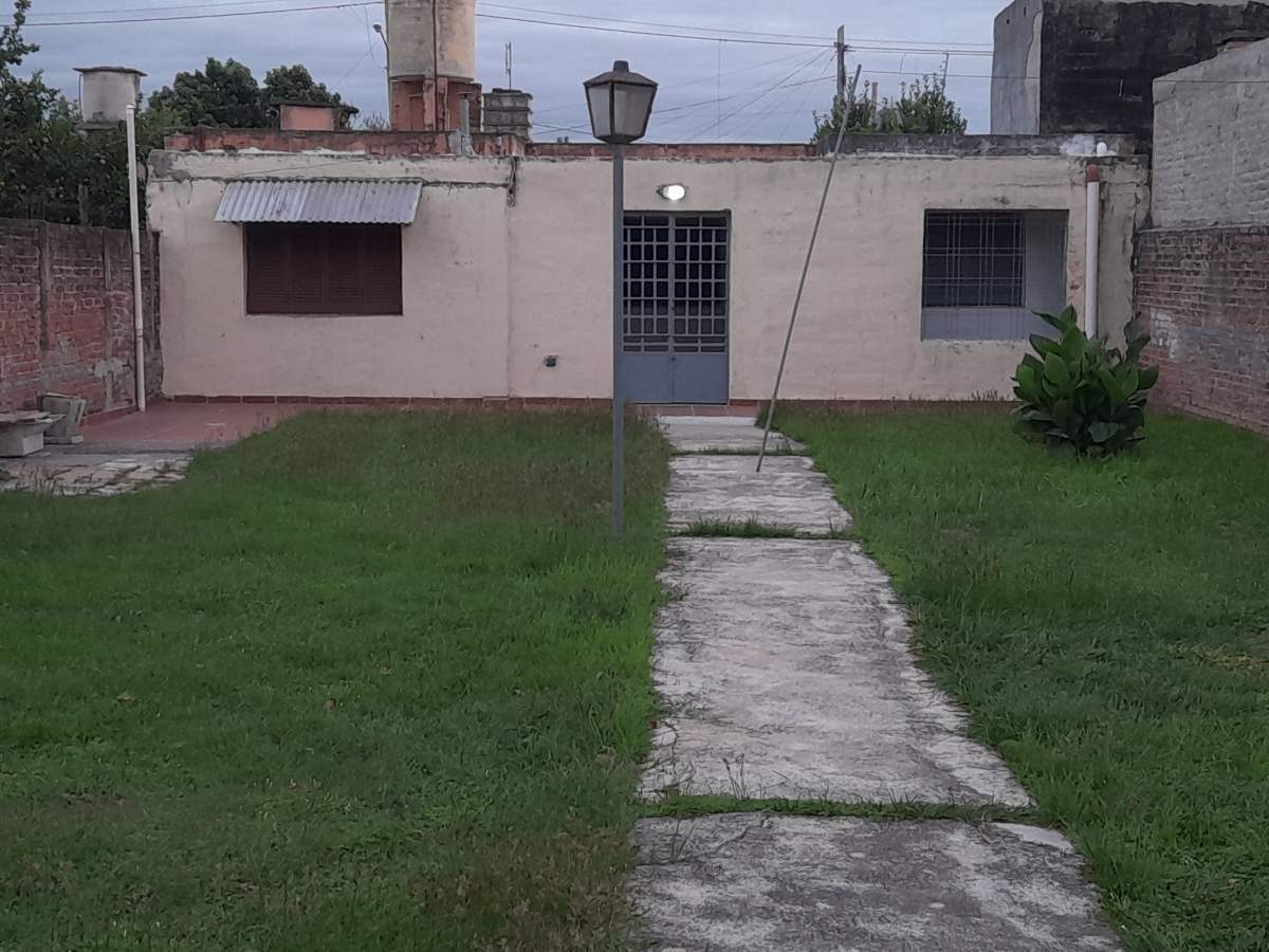 RESIDENCIAL ARAGON - JULIAN LAGUNA 2831 - CASA DE 2 DORMITORIOS EN ALQUOMER