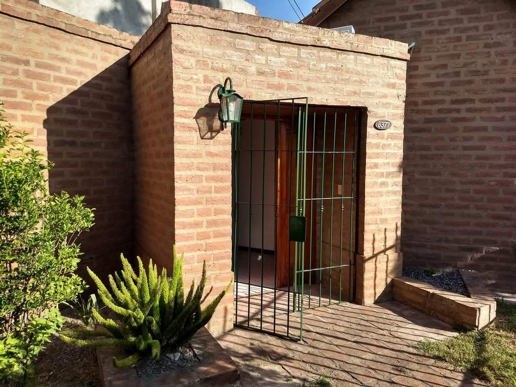 CASA 4 DORM - BO. EL REFUGIO - ARGUELLO