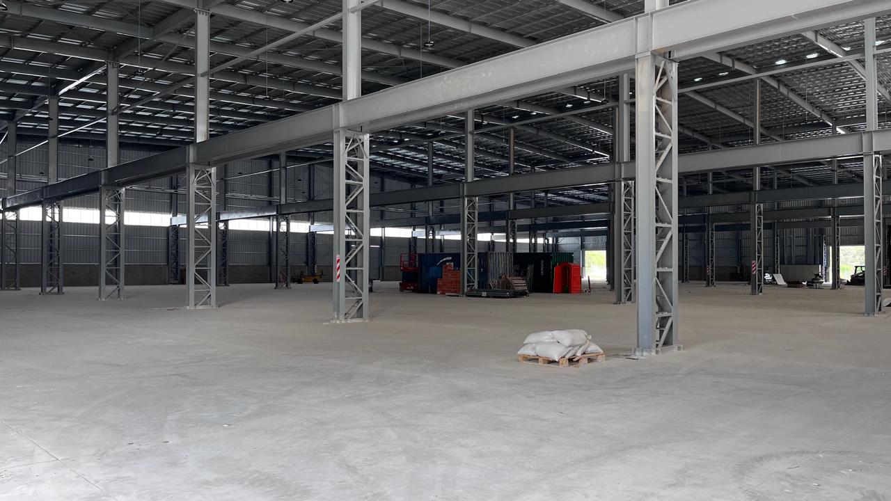 INTERFÁBRICAS NAVE 7.000 m2  OFICINAS seguridad 24hs ESTRENAR IMPECABLE