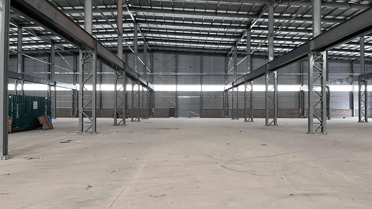 INTERFÁBRICAS NAVE 7.000 m2  OFICINAS seguridad 24hs ESTRENAR IMPECABLE