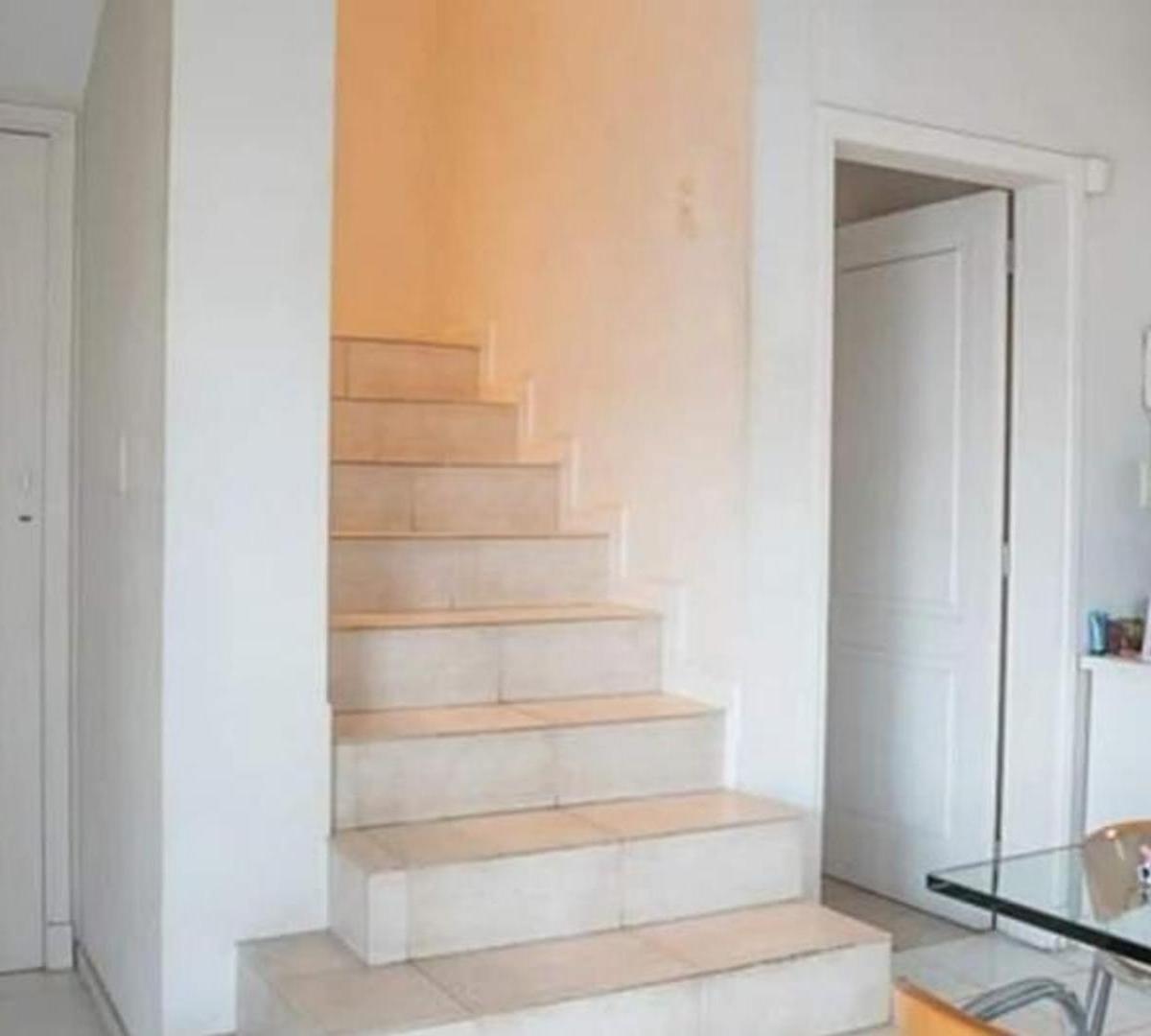 VTA. CASA CON PISCINA EN URCA