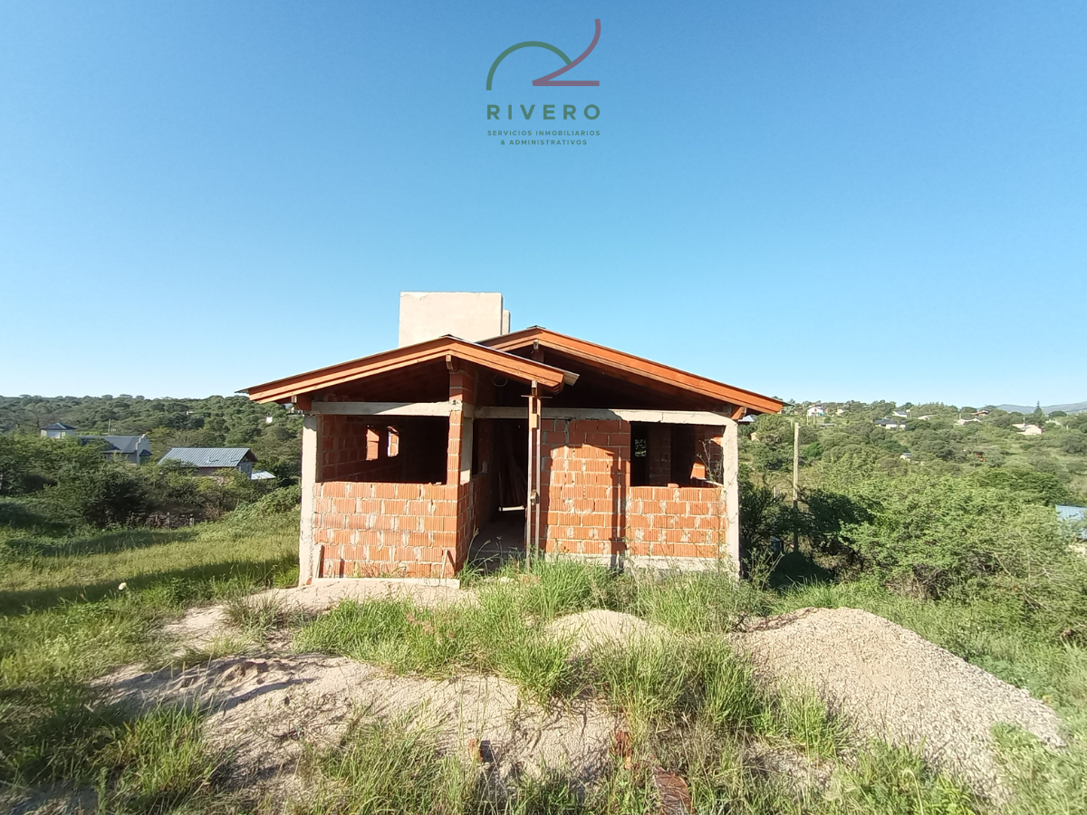 Se vende casa en construcción en Villa General Belgrano